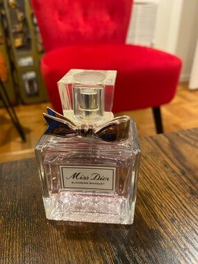 Dior Miss Dior Blooming Bouquet - Light Pink Glass Bottle Silver Bow. 3.4 oz.